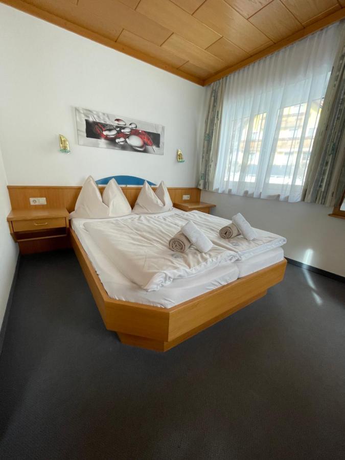 Hotel Die Metzgerstubn 圣迈克尔隆高 外观 照片
